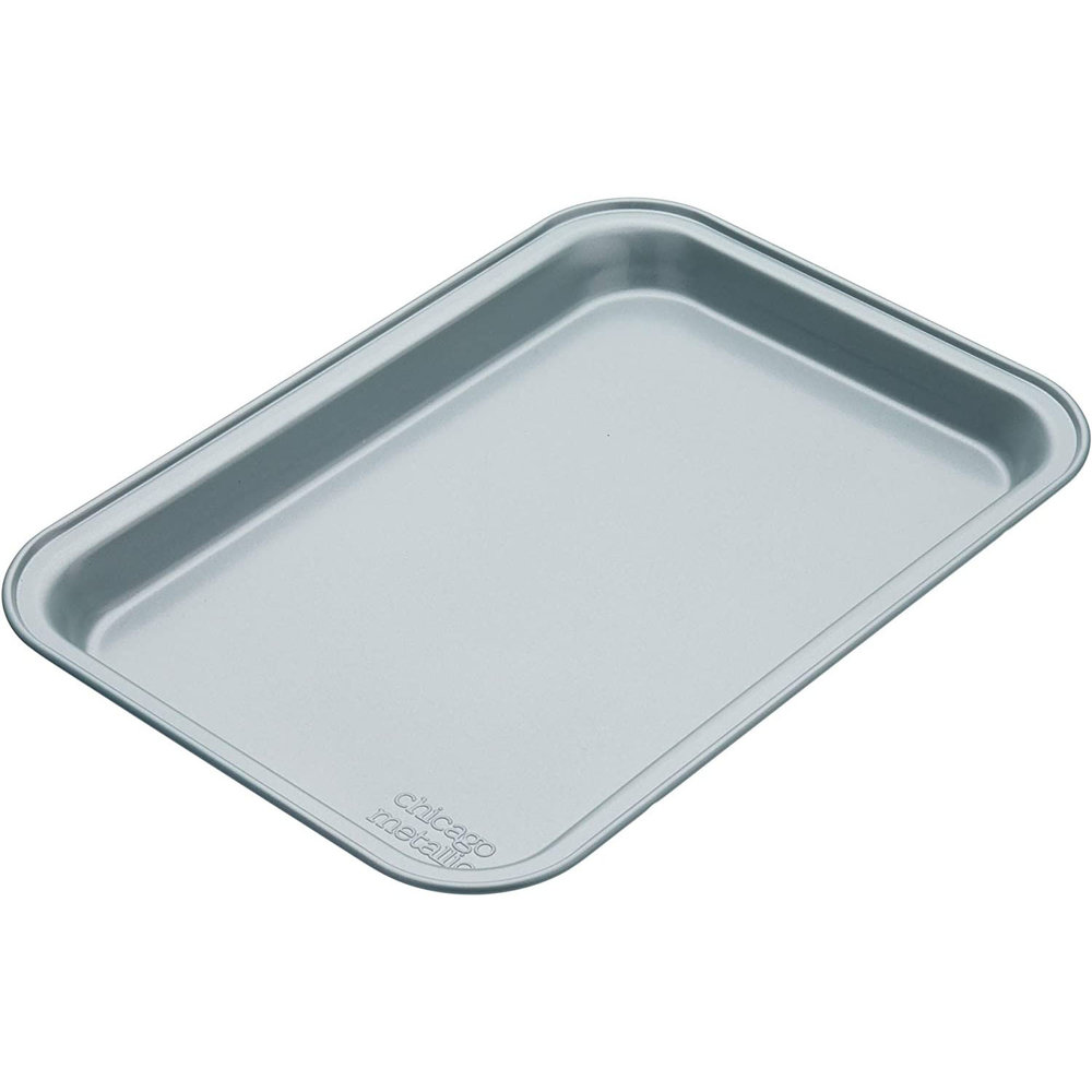 Chicago Metallic 4-piece non-stick baking tin set Chicago Metallic 4-piece non-stick baking tin set