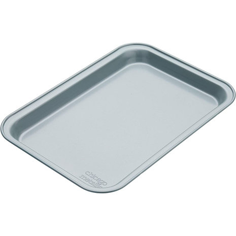 Chicago Metallic 4-piece non-stick baking tin set Chicago Metallic 4-piece non-stick baking tin set