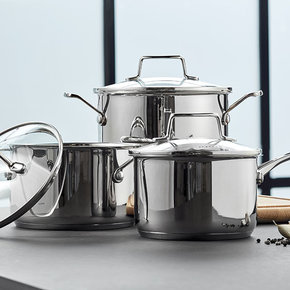 Cooking pots Cooking pots