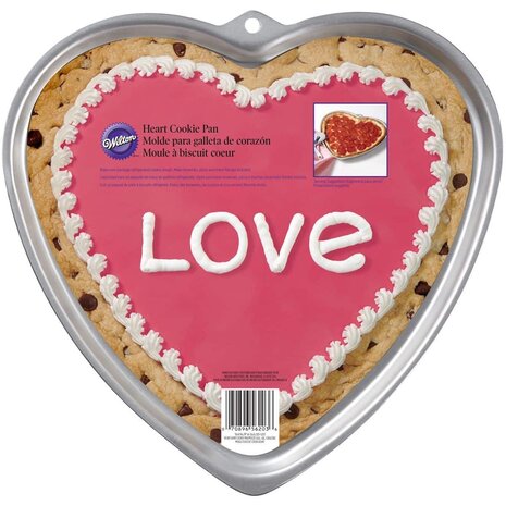 Wilton Large heart baking pan 31 cm Wilton Large heart baking pan 31 cm