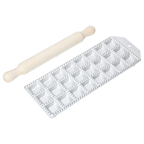 Eppicotispai Ravioli maker for 24 32mm squares