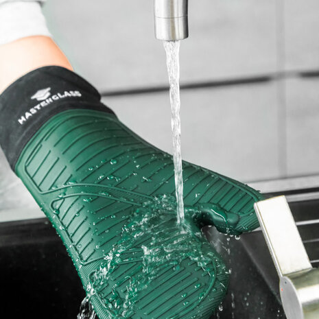 Masterclass Green silicone oven mitt