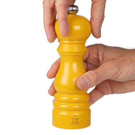 Peugeot ParisRama pepermolen 18cm Jaune Safran Peugeot ParisRama pepermolen 18cm Jaune Safran