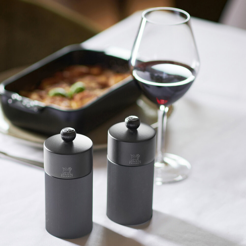 Peugeot Night Chic 12cm pepper & salt mill gift set Peugeot Night Chic 12cm pepper & salt mill gift set