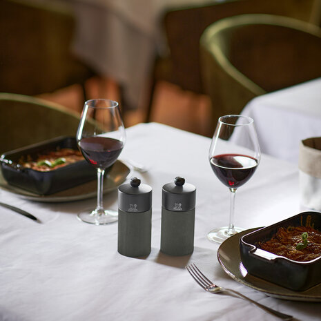 Peugeot Night Chic 12cm pepper & salt mill gift set Peugeot Night Chic 12cm pepper & salt mill gift set