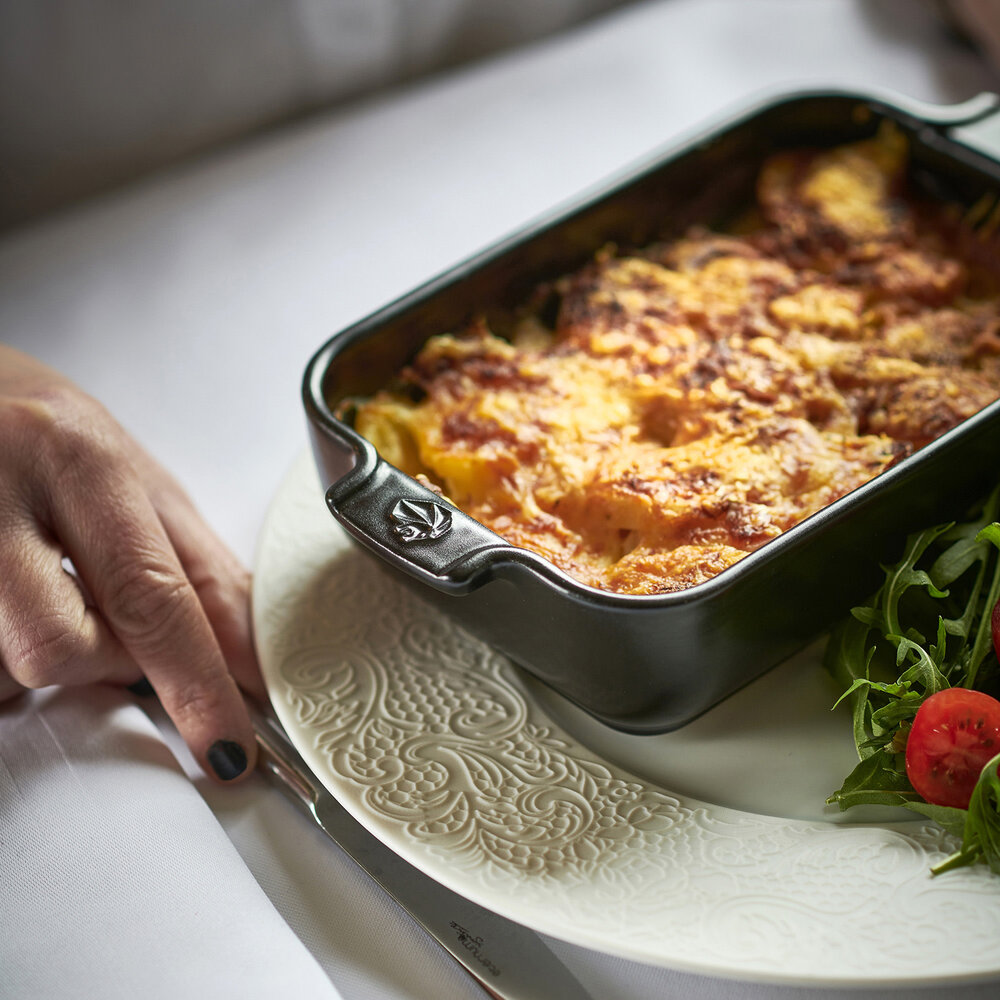 Peugeot Appolia rechthoekige keramische ovenschaal 22cm Noir Satin Peugeot Appolia rechthoekige keramische ovenschaal 22cm Noir Satin