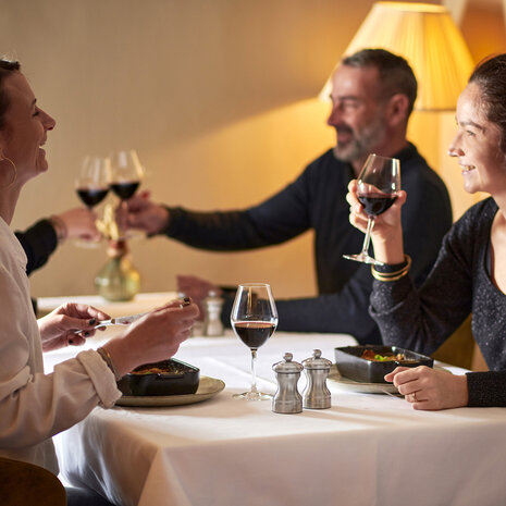 Peugeot Appolia rechthoekige keramische ovenschaal 22cm Noir Satin Peugeot Appolia rechthoekige keramische ovenschaal 22cm Noir Satin