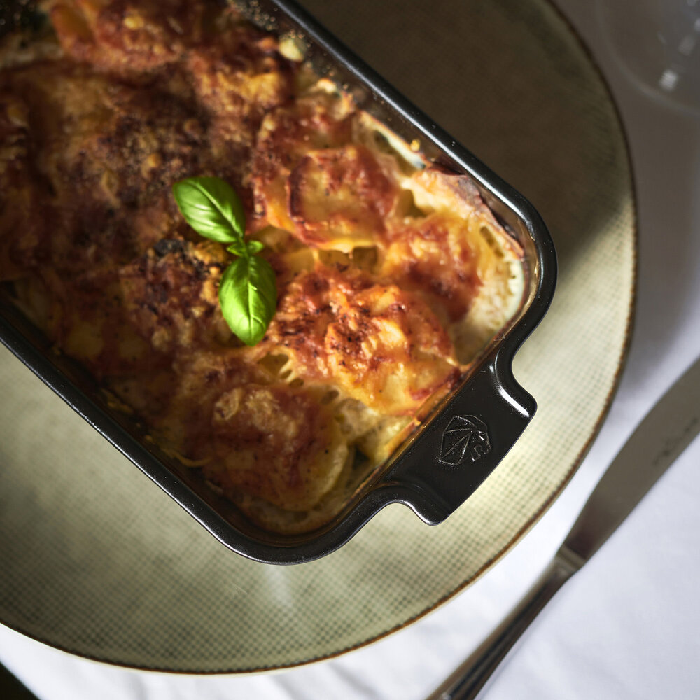 Peugeot Appolia rechthoekige keramische ovenschaal 22cm Noir Satin Peugeot Appolia rechthoekige keramische ovenschaal 22cm Noir Satin