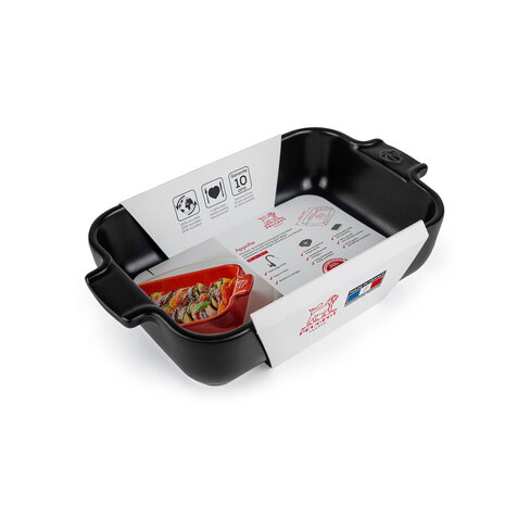 Peugeot Appolia rectangular ceramic oven dish 22cm Noir Satin Peugeot Appolia rectangular ceramic oven dish 22cm Noir Satin