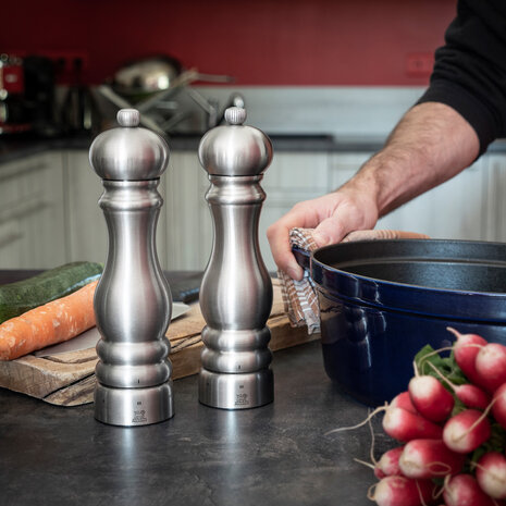 Peugeot Paris Chef Inox peppermill 22cm U-select Peugeot Paris Chef Inox peppermill 22cm U-select
