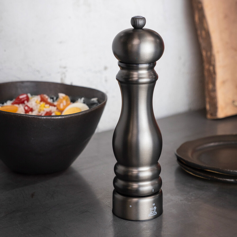 Peugeot Paris Chef Carbone peppermill 22cm U-select Peugeot Paris Chef Carbone peppermill 22cm U-select