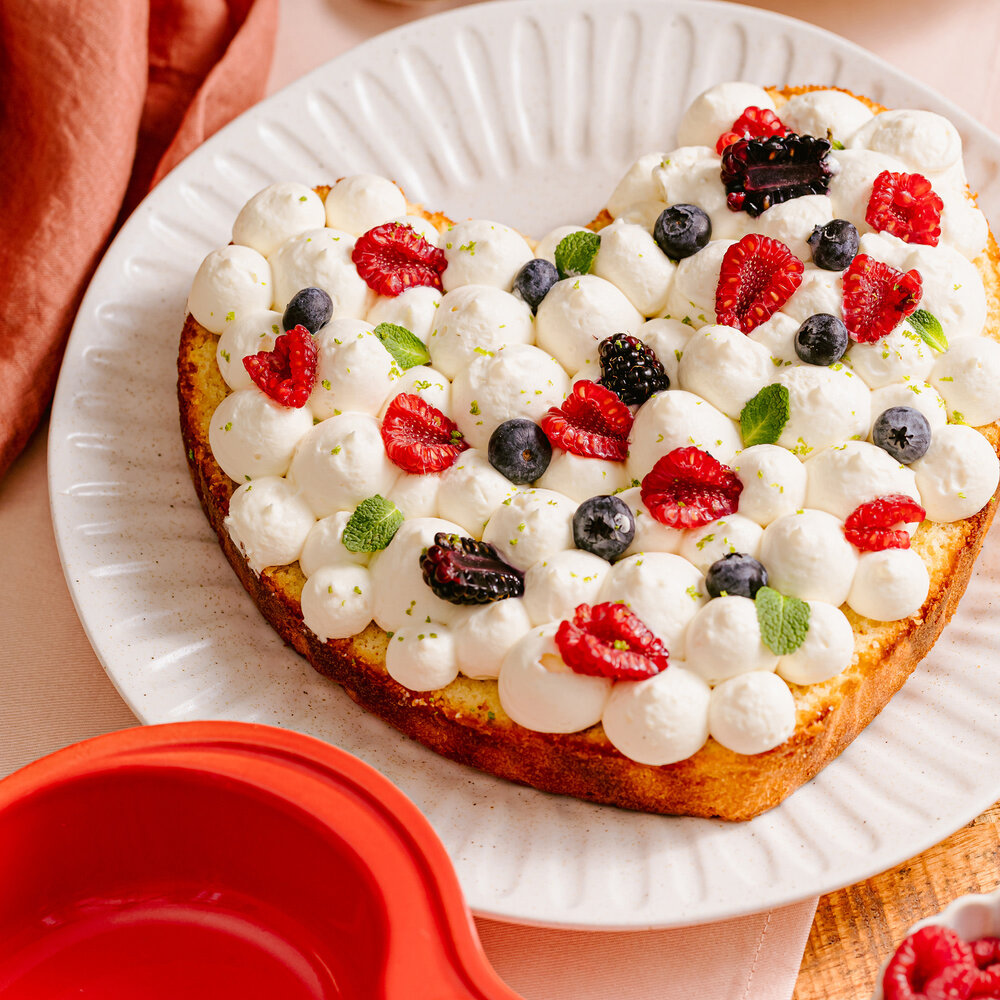 Peugeot Heart shaped ceramic oven dish 26cm Peugeot Heart shaped ceramic oven dish 26cm