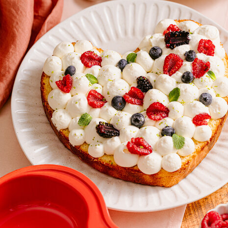 Peugeot Heart shaped ceramic oven dish 26cm Peugeot Heart shaped ceramic oven dish 26cm