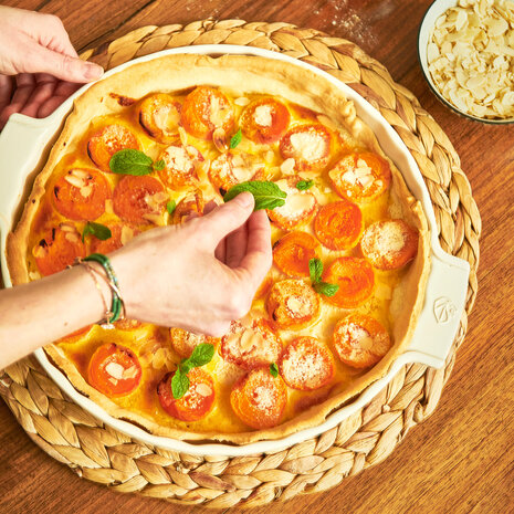 Peugeot Appolia Ceramic Tart Dish 30cm Ecru Peugeot Appolia Ceramic Tart Dish 30cm Ecru