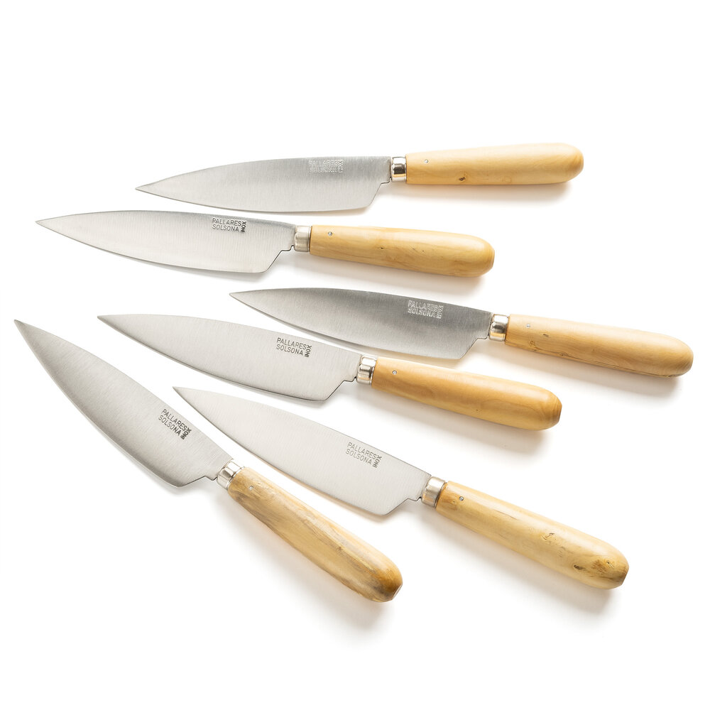 Pallares Solsona 6 RVS tafelmessen / steakmessen 13cm met palmhouten heft Pallares Solsona 6 RVS tafelmessen / steakmessen 13cm met palmhouten heft