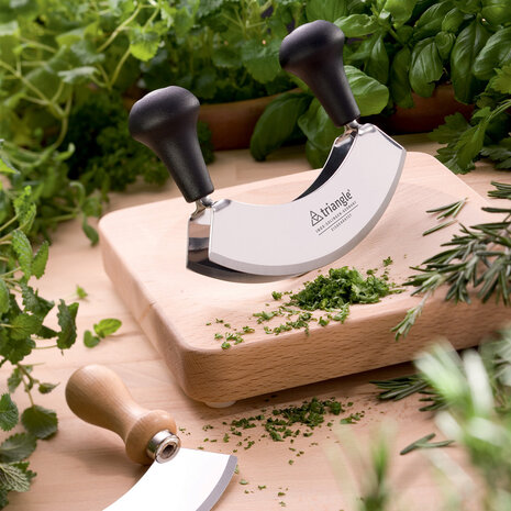 Cutting board for cradle knife Cutting board for cradle knife