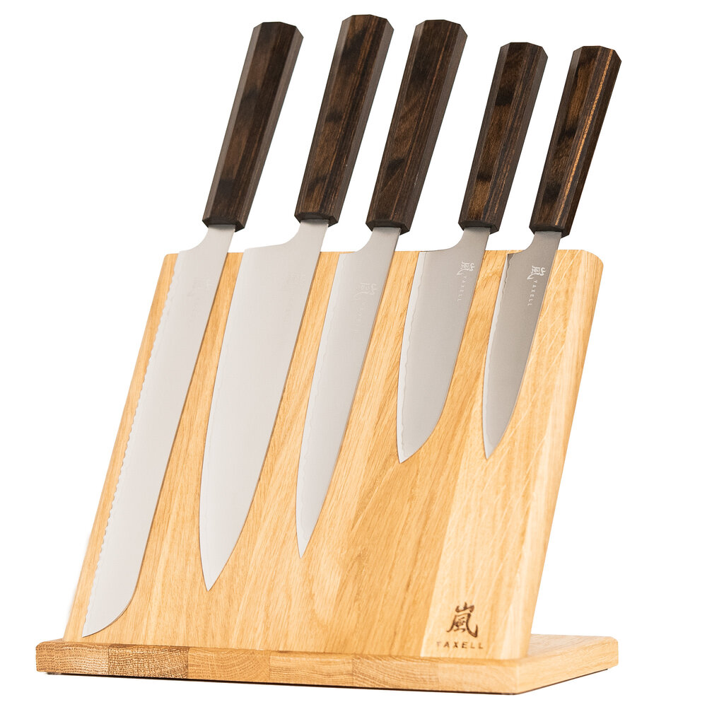 Yaxell HANA knife set on wooden block Yaxell HANA knife set on wooden block