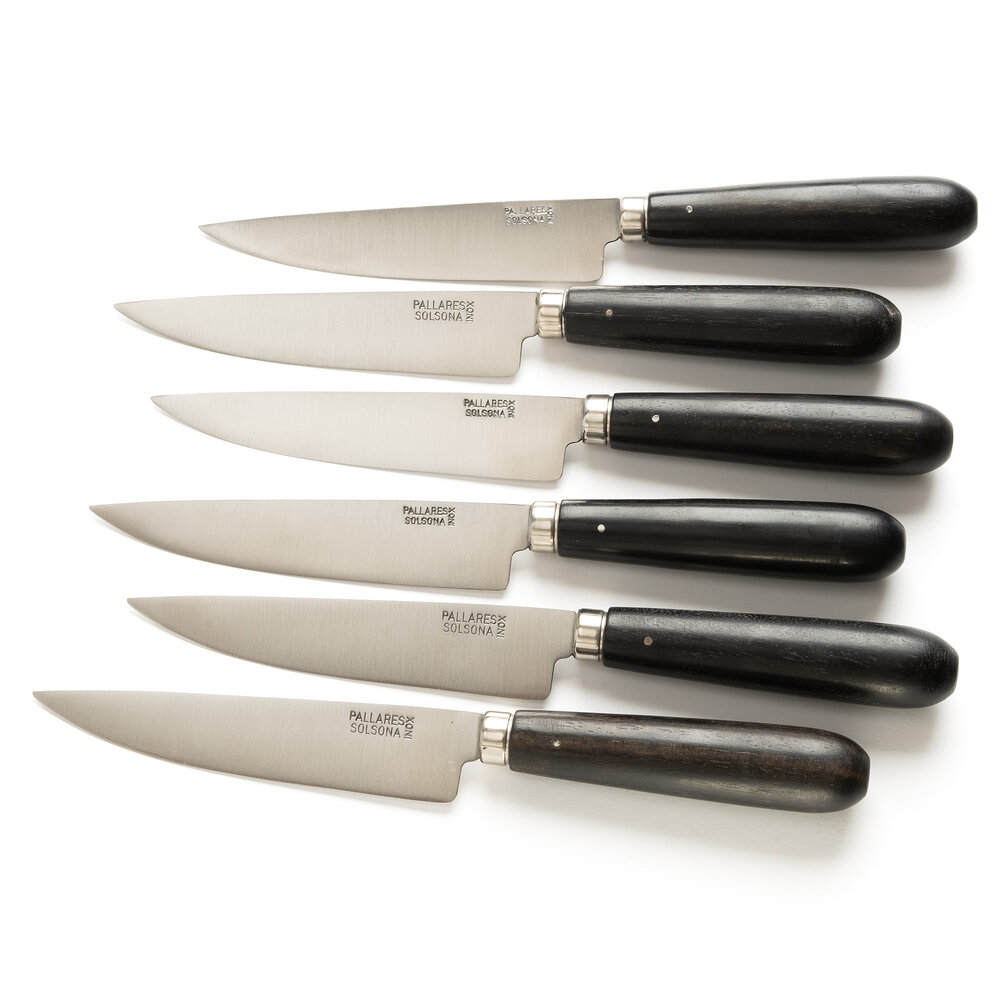 Pallares Solsona 6 stainless steel table knives / steak knives 12cm with ebony handle Pallares Solsona 6 stainless steel table knives / steak knives 12cm with ebony handle
