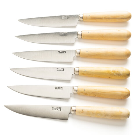 Pallares Solsona 6 stainless steel table knives / steak knives 12cm with boxwood handle Pallares Solsona 6 stainless steel table knives / steak knives 12cm with boxwood handle