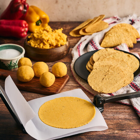 Victoria Gietijzeren tortillapers en pataconera met versterkte basis en hendel, 16.5 cm platen