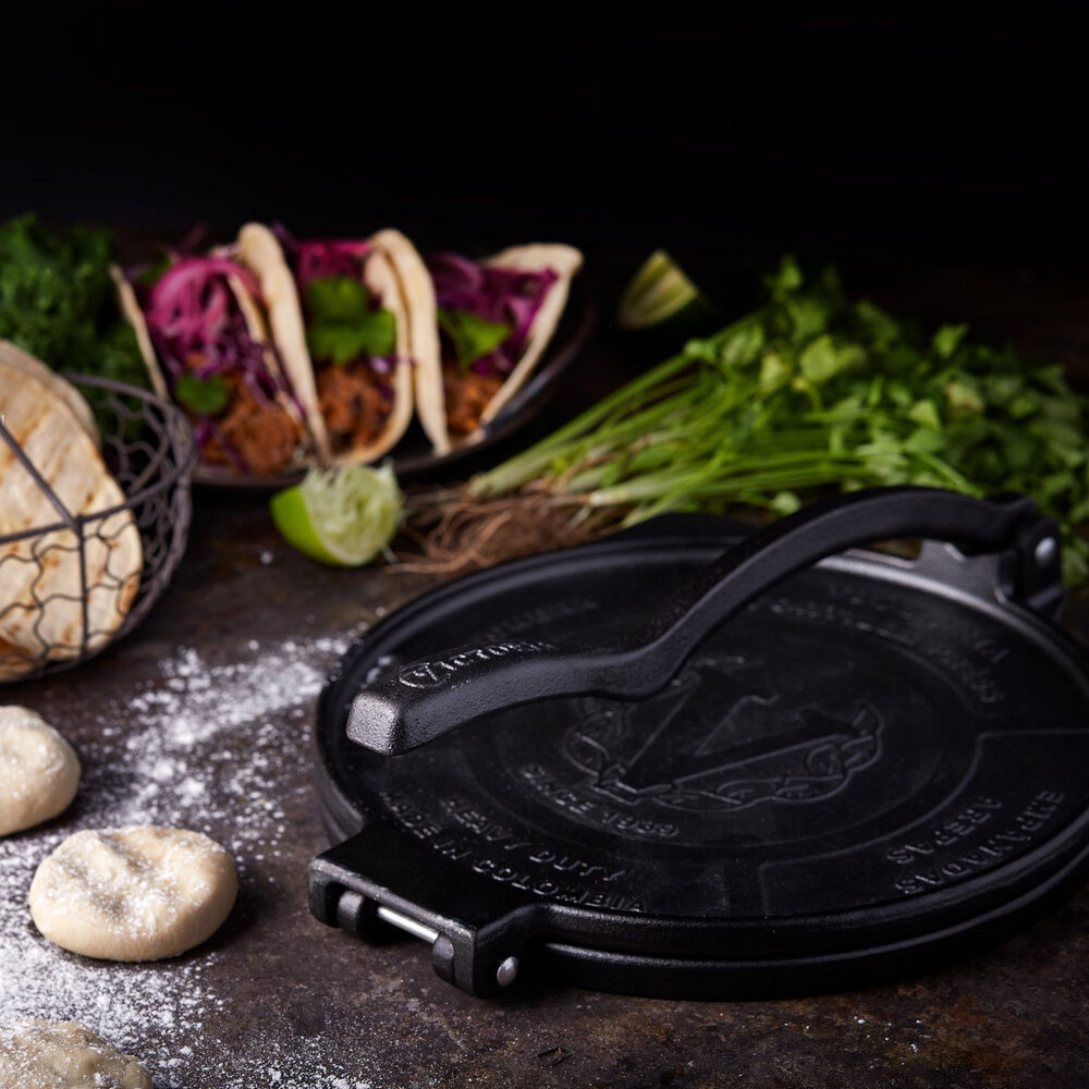 Victoria Gietijzeren tortillapers en pataconera met versterkte basis en hendel, 25 cm platen