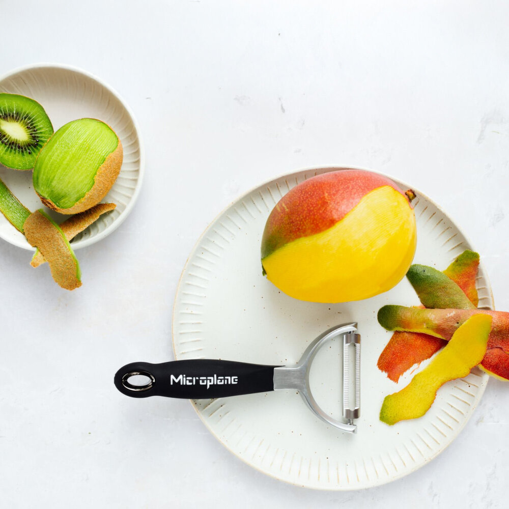 Microplane Micro-serrated peeler Microplane Micro-serrated peeler