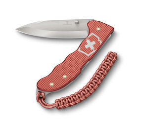 Victorinox Evoke Alox Limited Edition 2025 – Stone Red Victorinox Evoke Alox Limited Edition 2025 – Stone Red