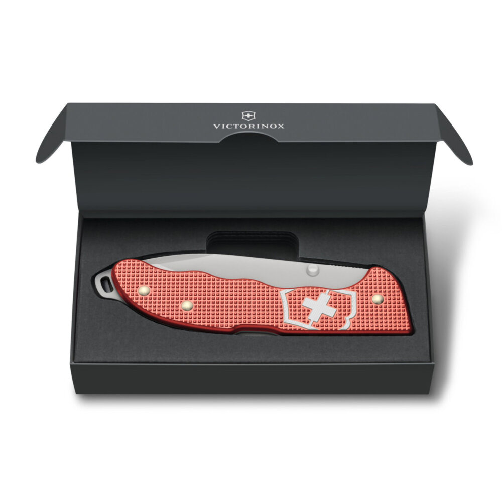 Victorinox Evoke Alox Limited Edition 2025 – Stone Red Victorinox Evoke Alox Limited Edition 2025 – Stone Red