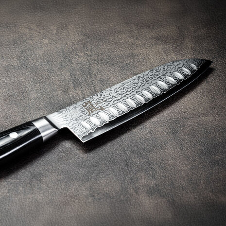 Yaxell RAN santoku 20cm ground hollow