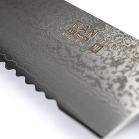 Yaxell RAN bread knife 27cm