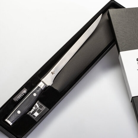 Yaxell RAN flexible filleting knife 23cm