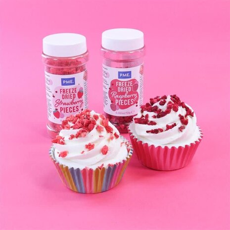 PME Freeze dried strawberry pieces 12gr. PME Freeze dried strawberry pieces 12gr.