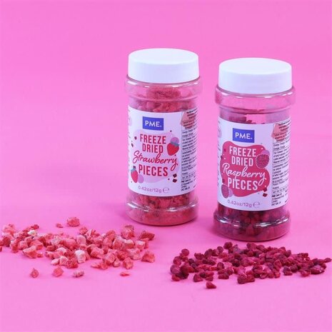 PME Freeze dried strawberry pieces 12gr. PME Freeze dried strawberry pieces 12gr.