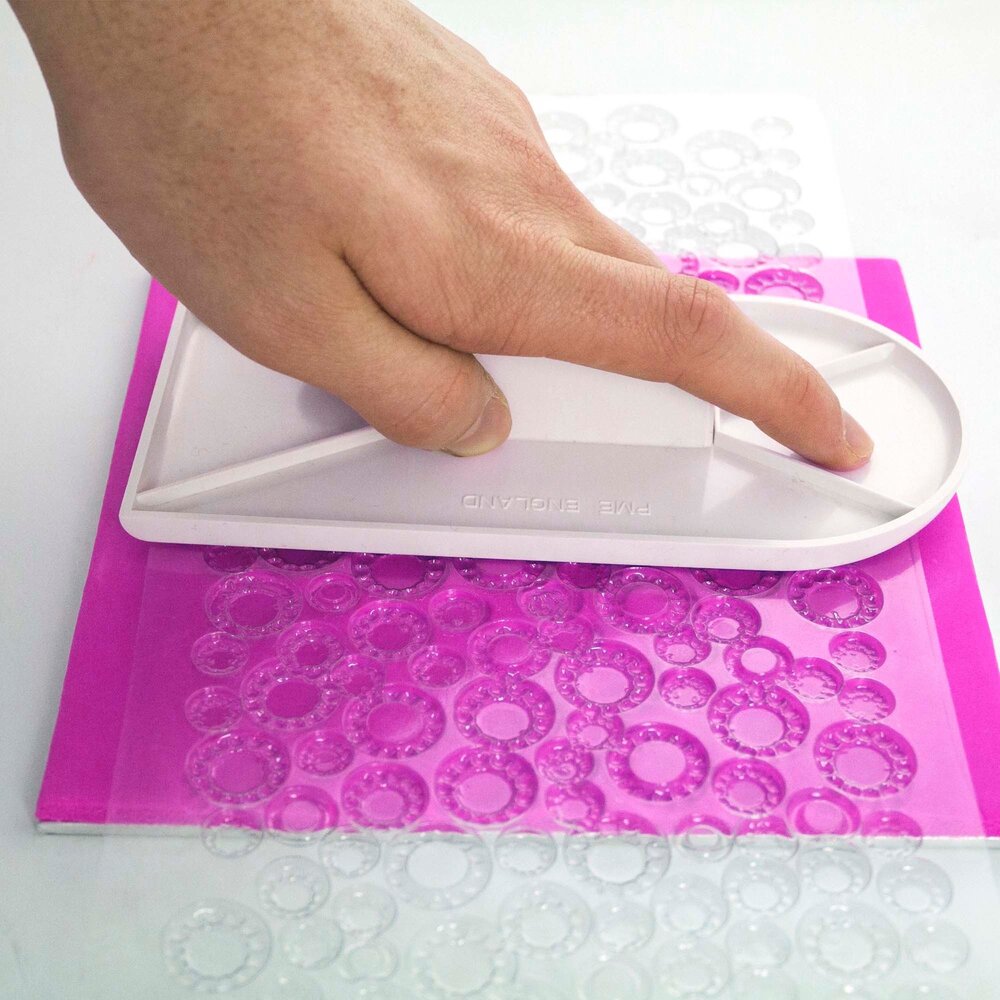 PME Impression Mat - Polka Dot (150 x 305mm / 6 x 12”)