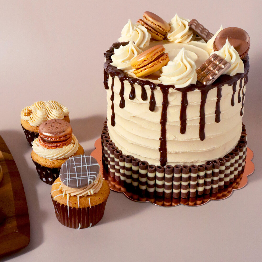 PME Luxury Cake Drip - Milk chocolate (150g / 5.25oz)