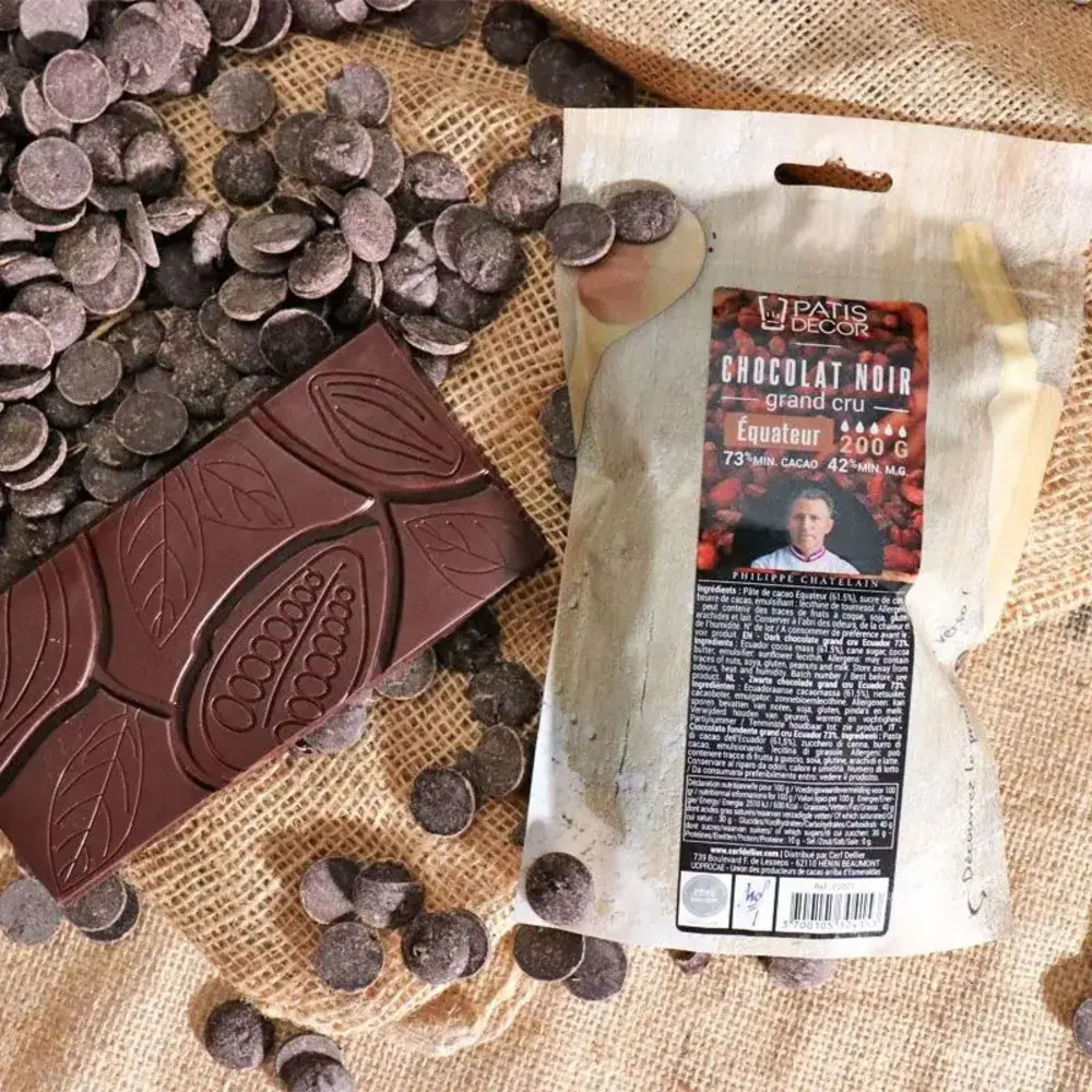 Patis Decor Dark couverture chocolate Ecuador grand cru 73% by Philippe Chatelain, pistoles, 200 g Patis Decor Dark couverture chocolate Ecuador grand cru 73% by Philippe Chatelain, pistoles, 200 g