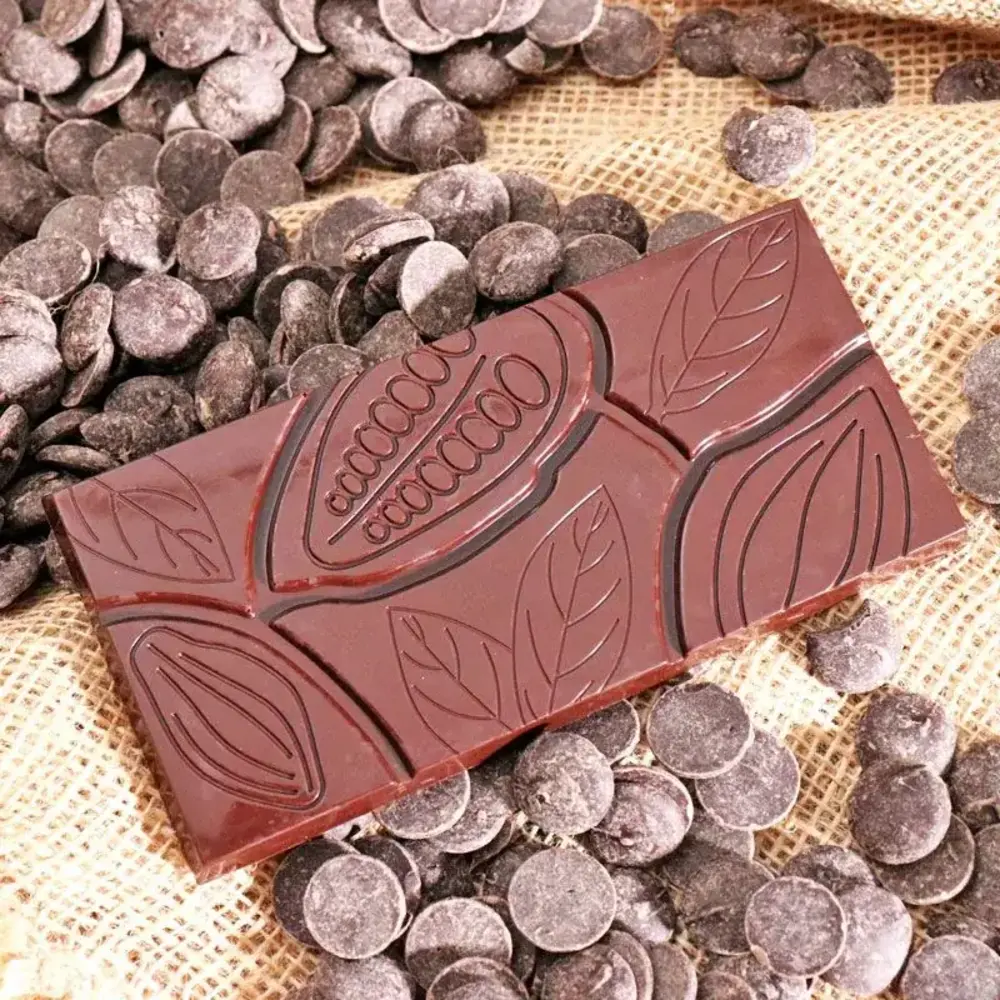 Patis Decor Puur couverture chocolade Ecuador grand cru 73% van Philippe Chatelain, pistoles, 200 g Patis Decor Puur couverture chocolade Ecuador grand cru 73% van Philippe Chatelain, pistoles, 200 g