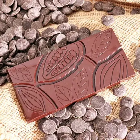 Patis Decor Dark couverture chocolate Ecuador grand cru 73% by Philippe Chatelain, pistoles, 200 g Patis Decor Dark couverture chocolate Ecuador grand cru 73% by Philippe Chatelain, pistoles, 200 g