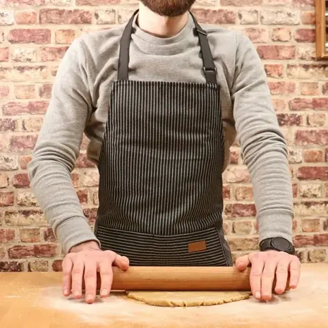 Patis Decor Verstelbare zwart-wit gestreepte schort met twee zakken, katoen en polyester Patis Decor Verstelbare zwart-wit gestreepte schort met twee zakken, katoen en polyester