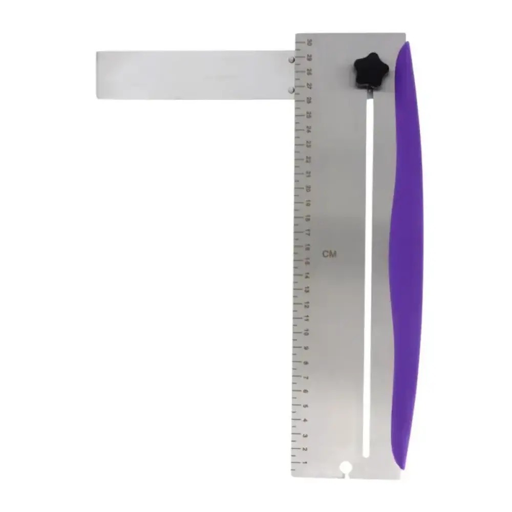 Patis Decor Ganache smoother with adjustable stainless steel blade for sharp cake edges