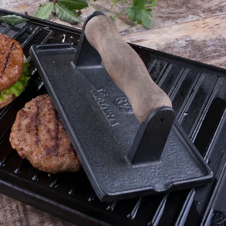 Victoria Heavy cast iron grill and bacon press with ridged base and removable wood handle Victoria Heavy cast iron grill and bacon press with ridged base and removable wood handle