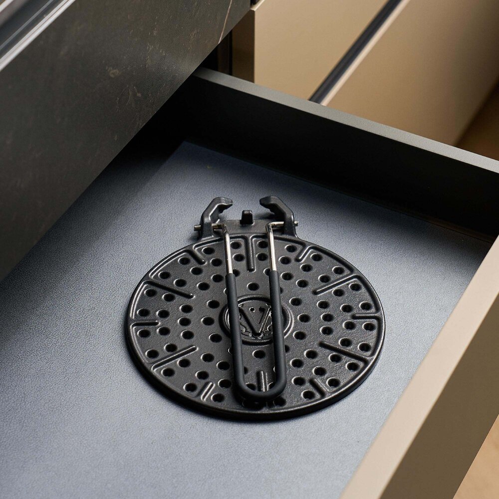 Victoria Cast iron arepa grill and heat diffuser with foldable handle