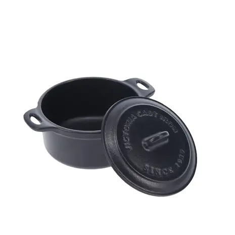 Victoria Single-serve cast iron mini cocotte for oven to table