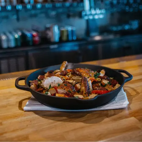 Victoria Enameled cast iron skillet with loop handles, 33 cm