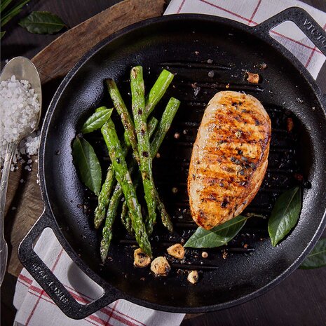 Victoria Enameled cast iron round grill pan with raised ridges and double loop handles