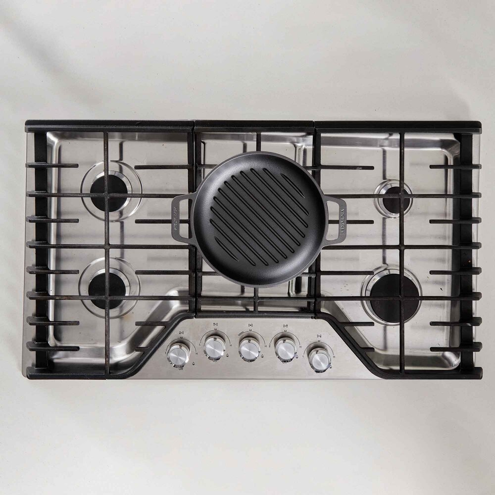 Victoria Cast iron round grill pan with raised ridges and double loop handles