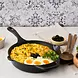 Victoria Gietijzeren koekenpan met lange steel en dubbele giettuiten, 25 cm
