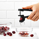 Oxo Kers- en olijfontpitter met spatscherm Oxo Kers- en olijfontpitter met spatscherm