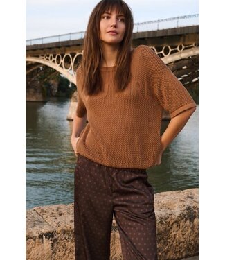 YAYA Open-knit top with short sleeves and artwork - FOXTROT BROWN