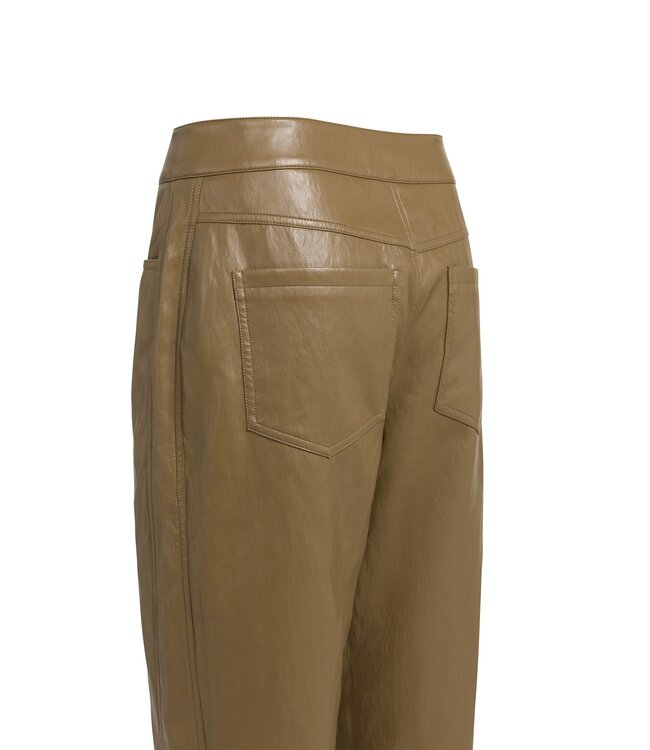 YAYA Faux leather carrot fit trousers with seam detail - TEAK BROWN